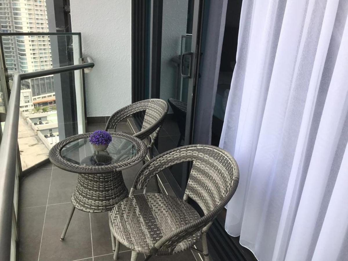 Almas Suites Puteri Harbour 누사자야 외부 사진