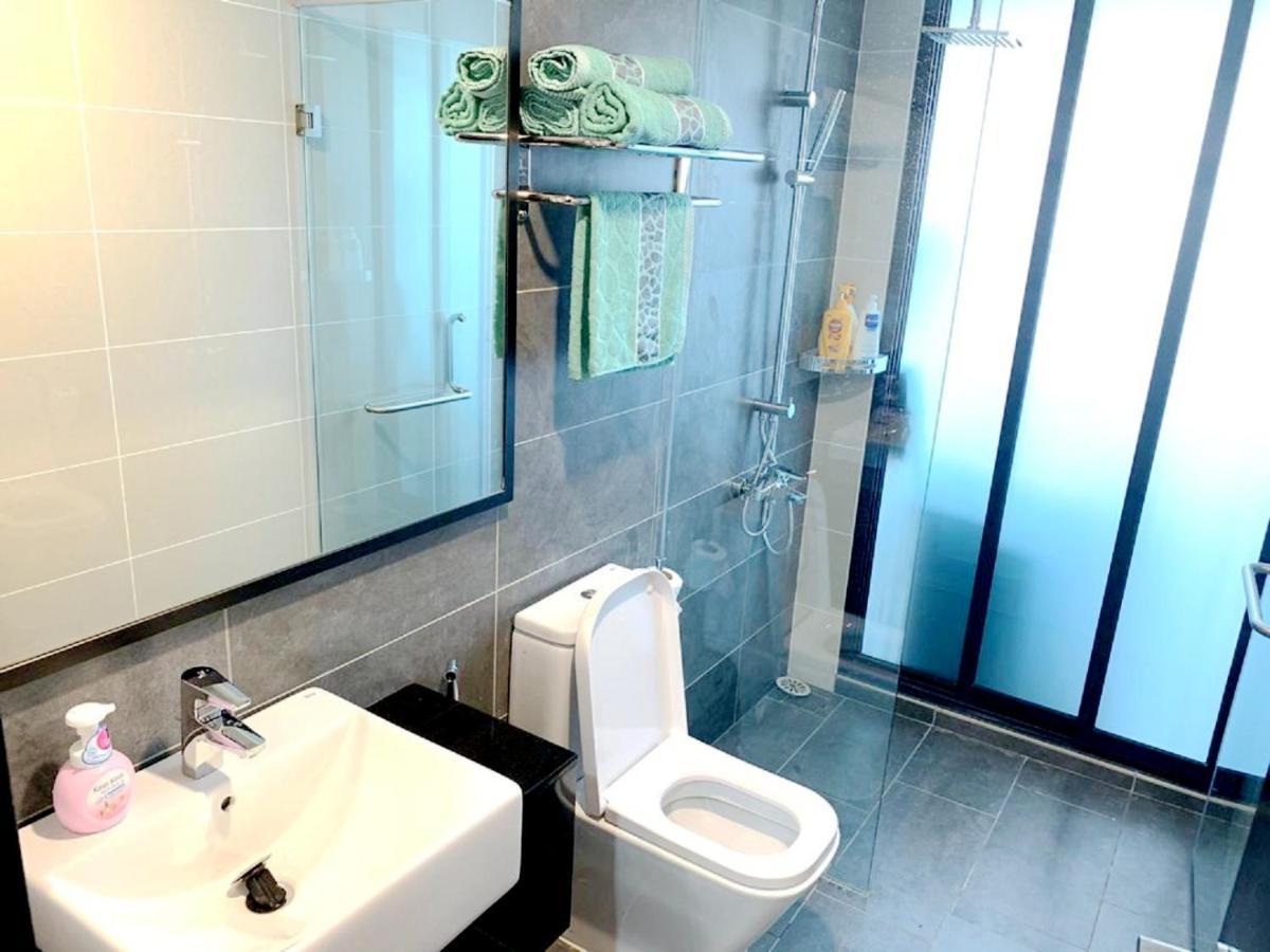 Almas Suites Puteri Harbour 누사자야 외부 사진