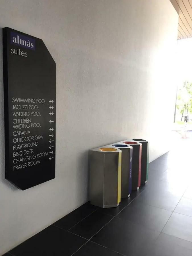 Almas Suites Puteri Harbour 누사자야 외부 사진